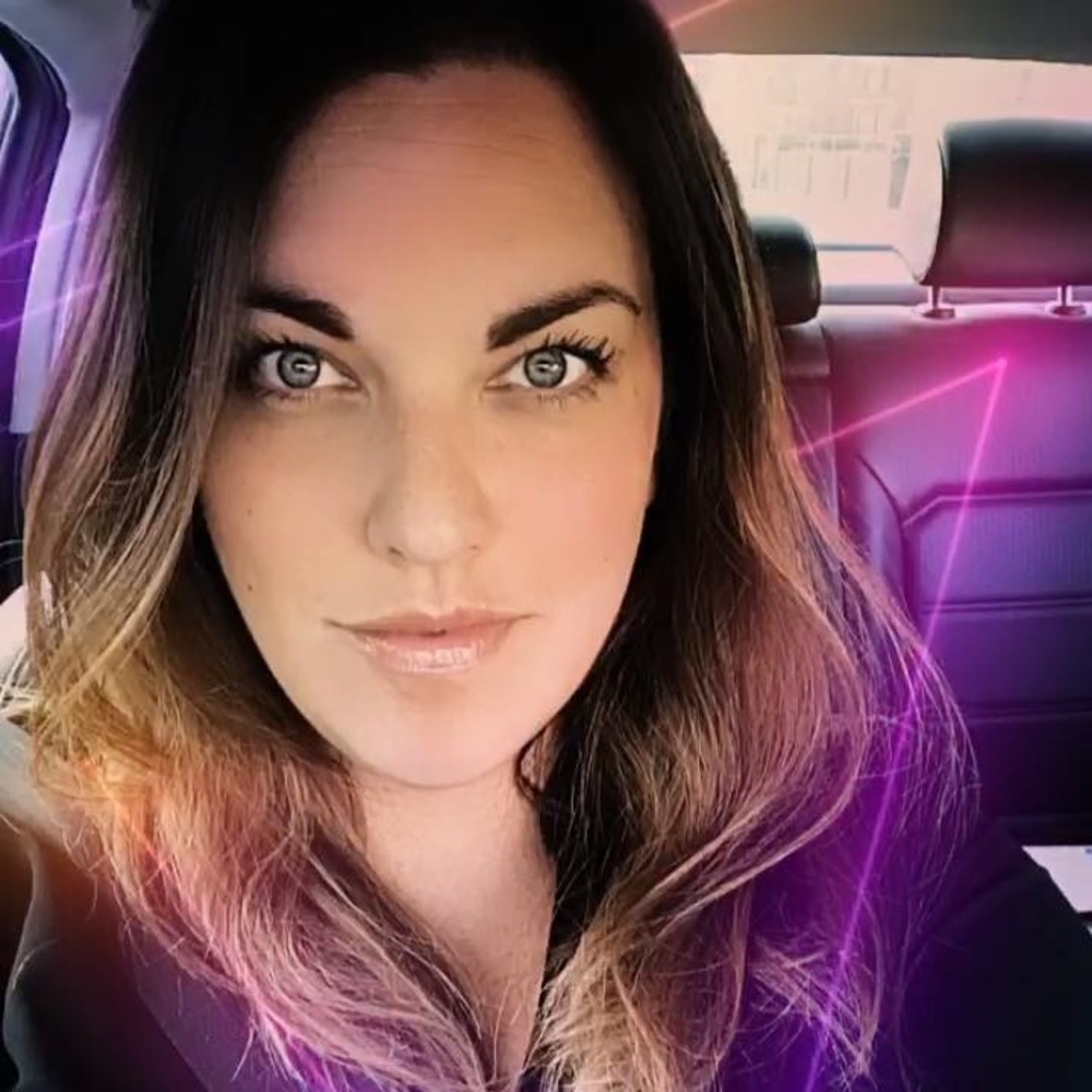 Meet your Posher, Carly